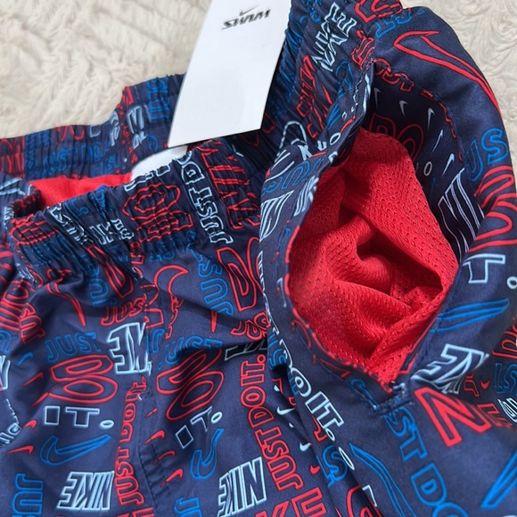 Nike Boys' Logo Mash-Up Breaker 8” Volley Shorts, red white & blue, Size XL NWT - Picture 7 of 16